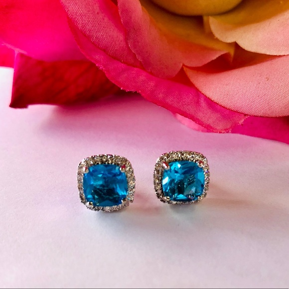 London Blue Topaz Silver Stud Earrings - Picture 4 of 5